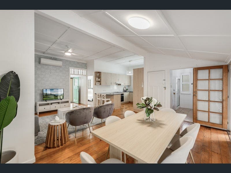 332 Hume Street, Centenary Heights — photo 1 of 5