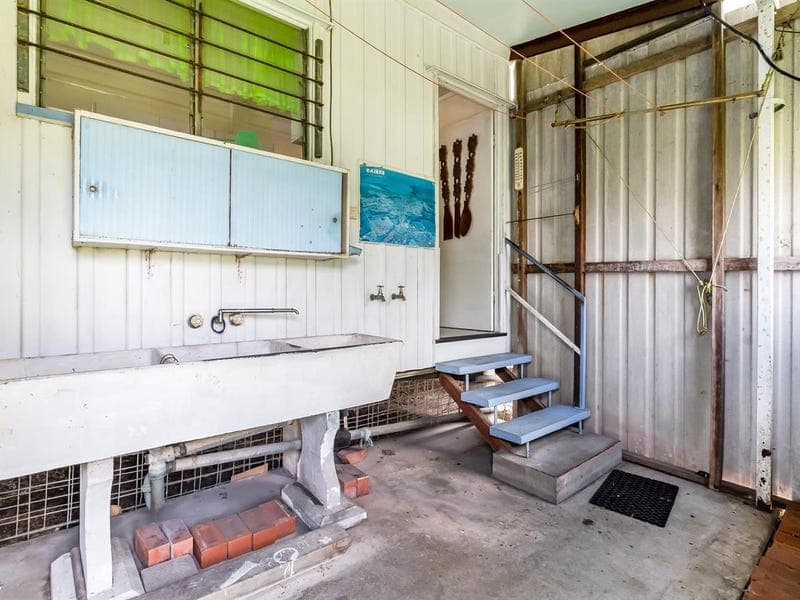 37 Sturt Street, Bungalow — photo 1 of 5
