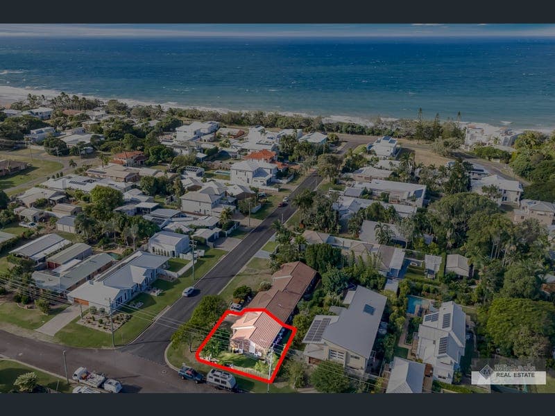 1/32 Trevors Road, Bargara — photo 1 of 5