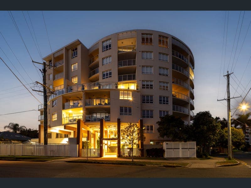 312/81 Sutton Street, Redcliffe — photo 1 of 5