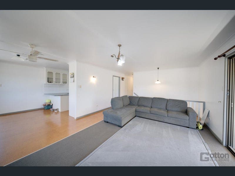 48 Hennessy Street, Gatton — photo 1 of 5