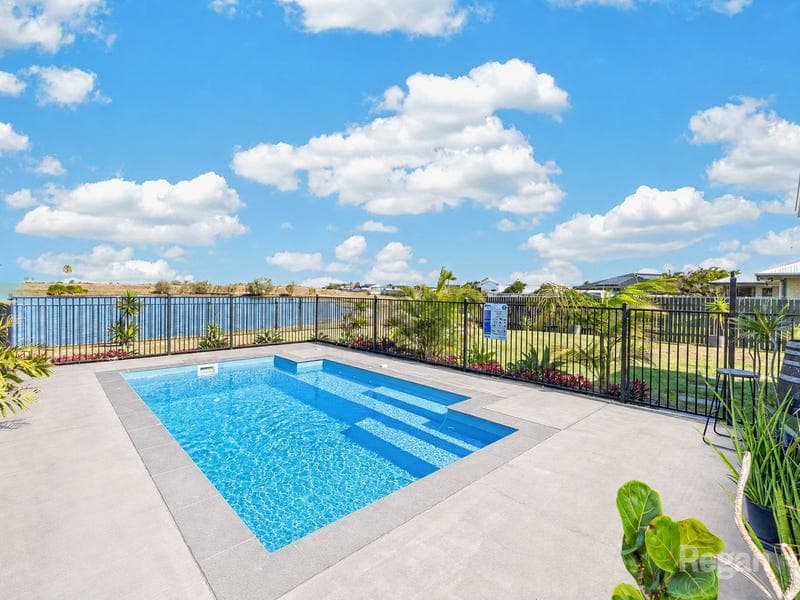39 Sorrento Way, Zilzie — photo 1 of 5