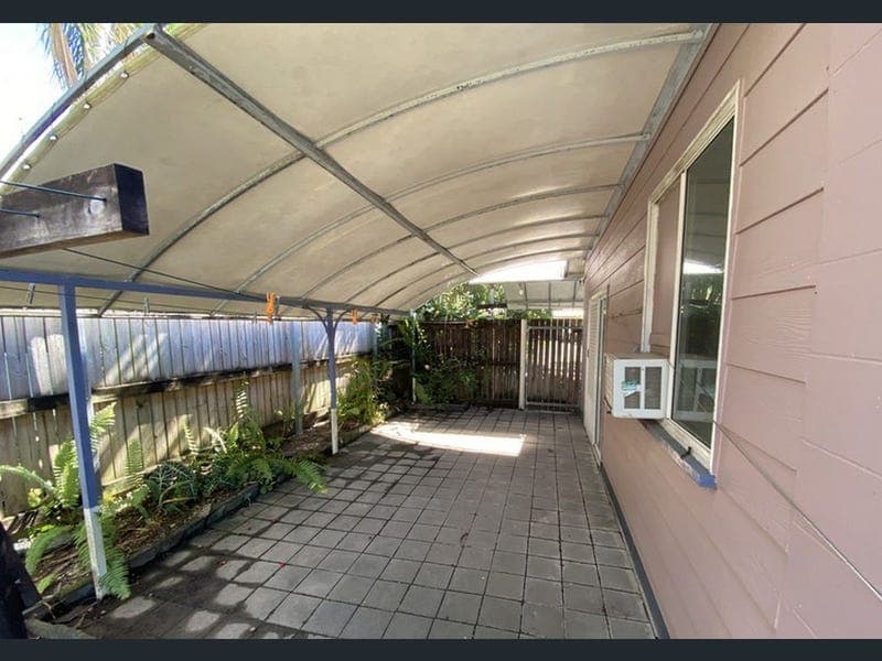 19 Cracknell Road, White Rock — photo 1 of 5