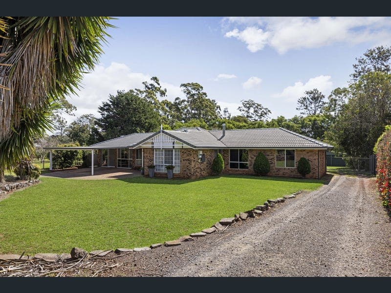 12 Ironbark Court, Highfields — photo 1 of 5