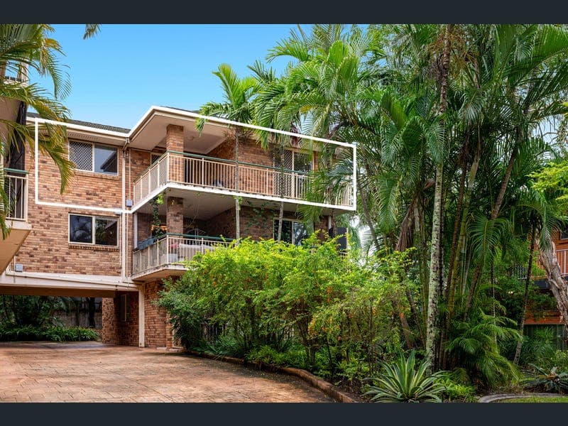 13/120 Pembroke Road, Coorparoo — photo 1 of 5