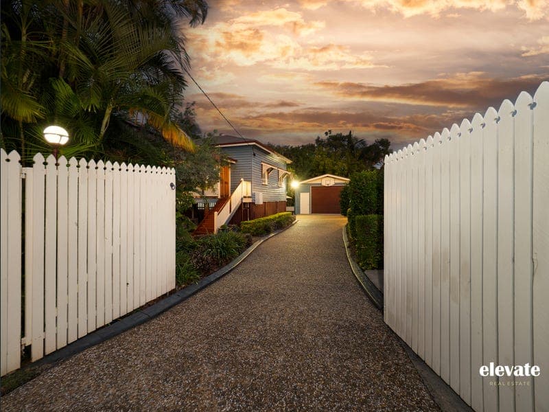 13 Bramston Street, Gladstone Central — photo 1 of 5