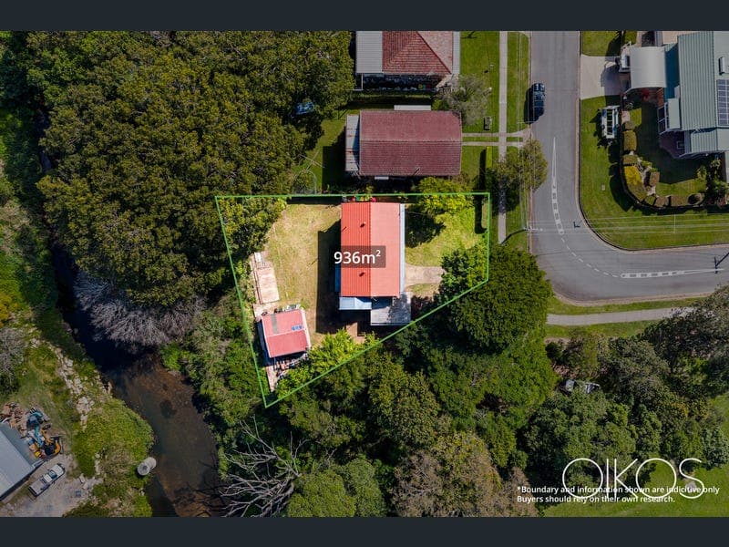 1 Olearia Street East, Everton Hills — photo 1 of 5