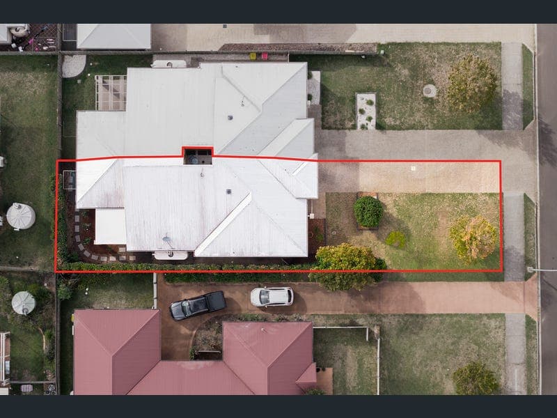 2/69 Kearney Street, Kearneys Spring — photo 1 of 5