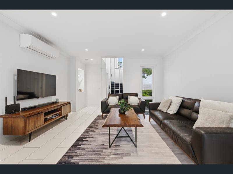 57 Forest Drive, Pimpama — photo 1 of 5