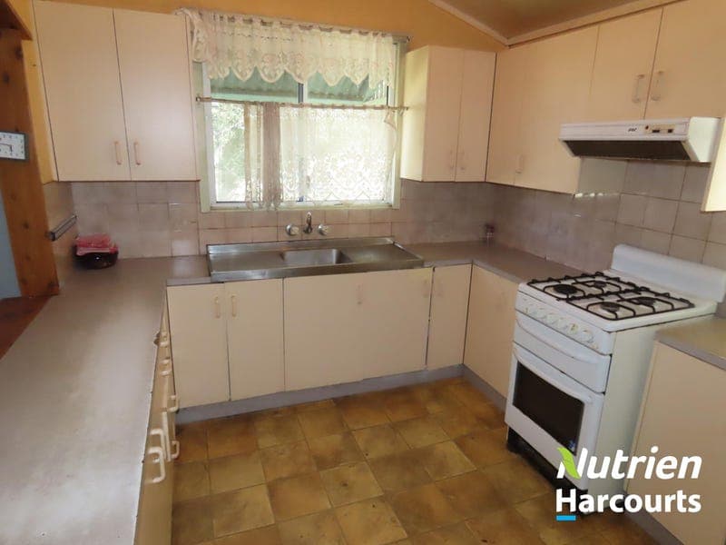 17 Gormleys Road, Chinchilla — photo 1 of 5