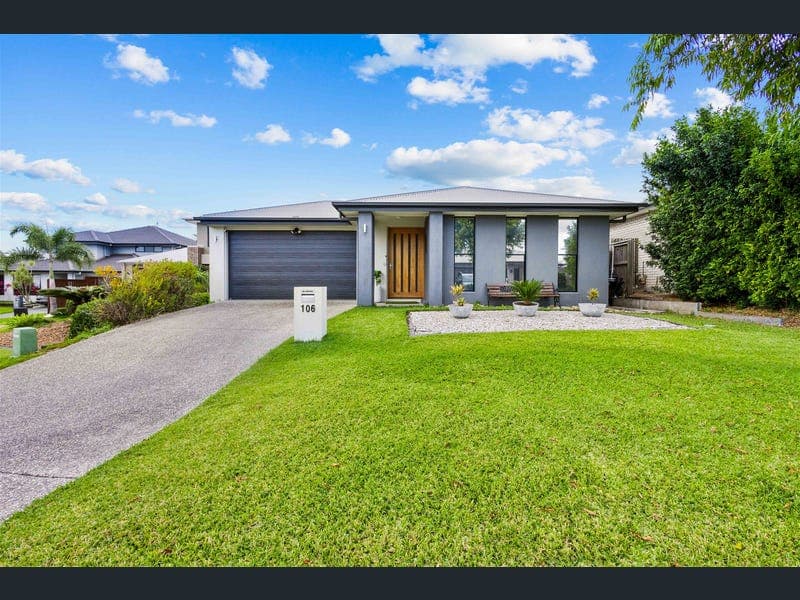 106 Ningaloo Drive, Pimpama — photo 1 of 5