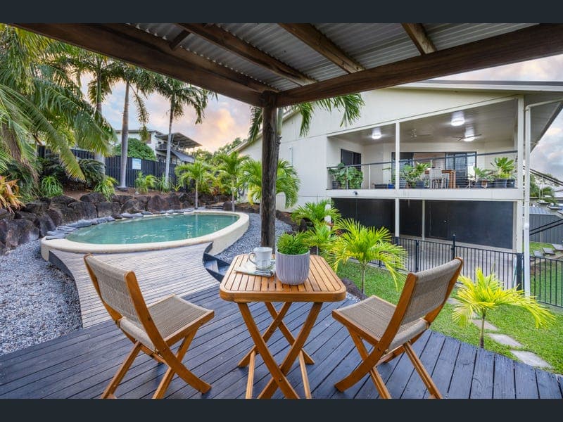 11 Genesta Court, Bushland Beach — photo 1 of 5