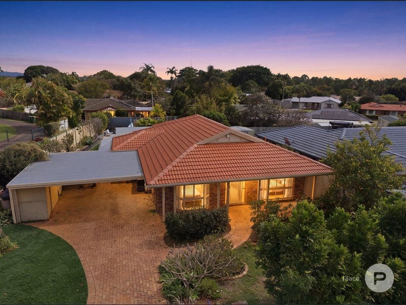 12 Catherine Court, Murrumba Downs — photo 1 of 5