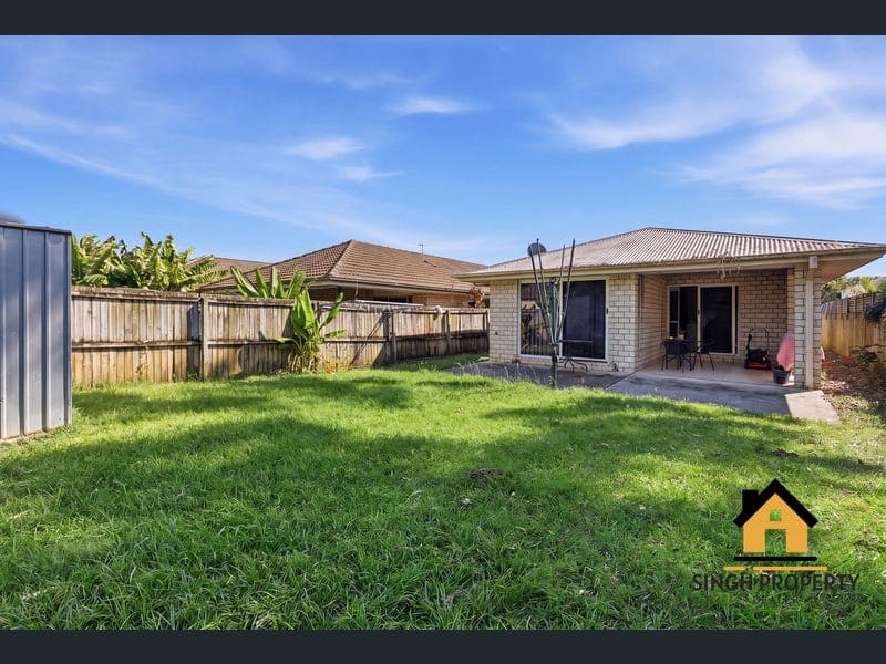 9 Jones Street, Rothwell — photo 1 of 5