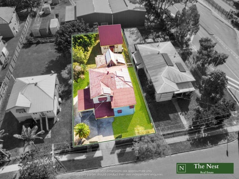 6 McPherson Street, Caboolture — photo 1 of 5