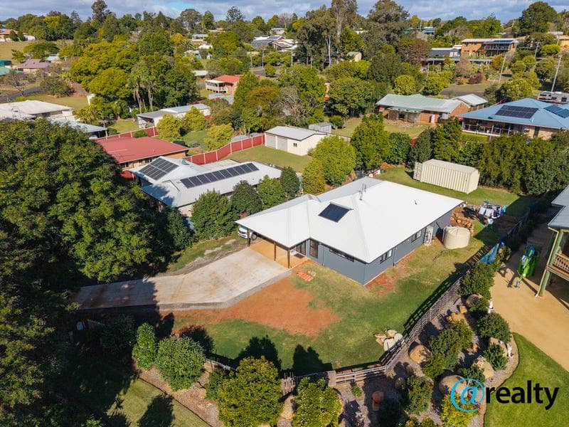 7 Leopard Court, Kingaroy — photo 1 of 5