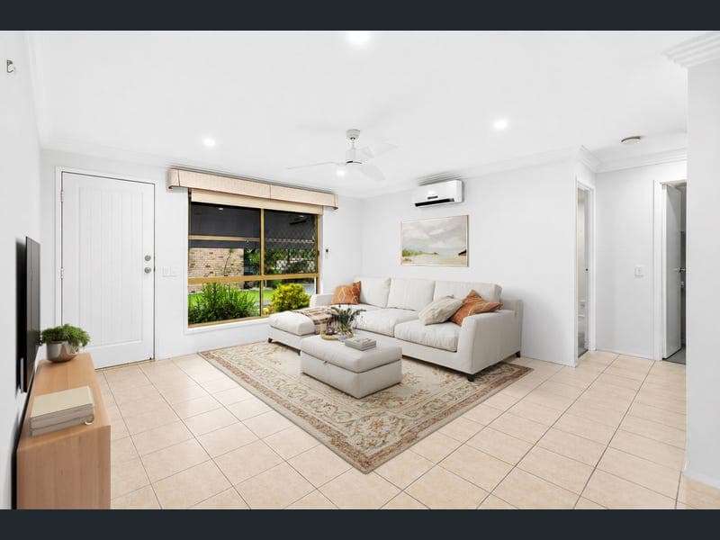 1/26 Galloway Drive, Ashmore — photo 1 of 5