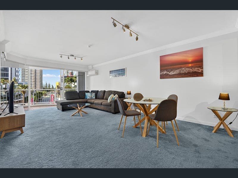 1305/24-26 Queensland Avenue, Broadbeach — photo 1 of 5
