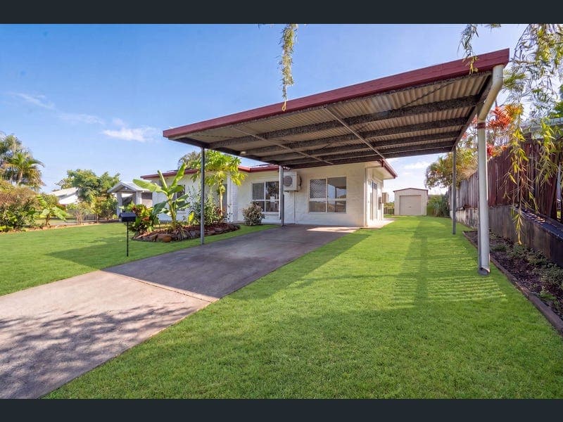 10 Arizona Crescent, White Rock — photo 1 of 5