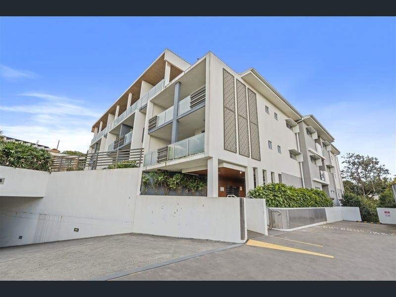 1204/8 Lochaber Street, Dutton Park — photo 1 of 5