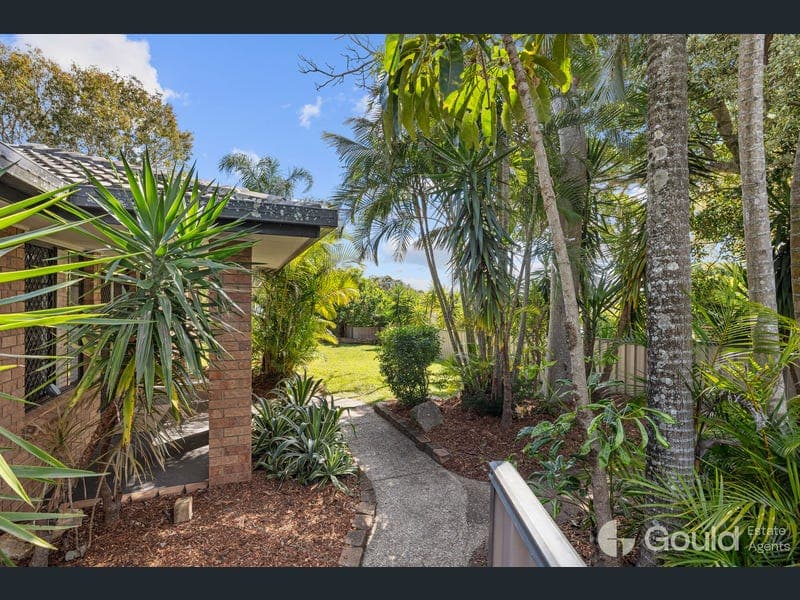 10 Whitehaven Street, Alexandra Hills — photo 1 of 5