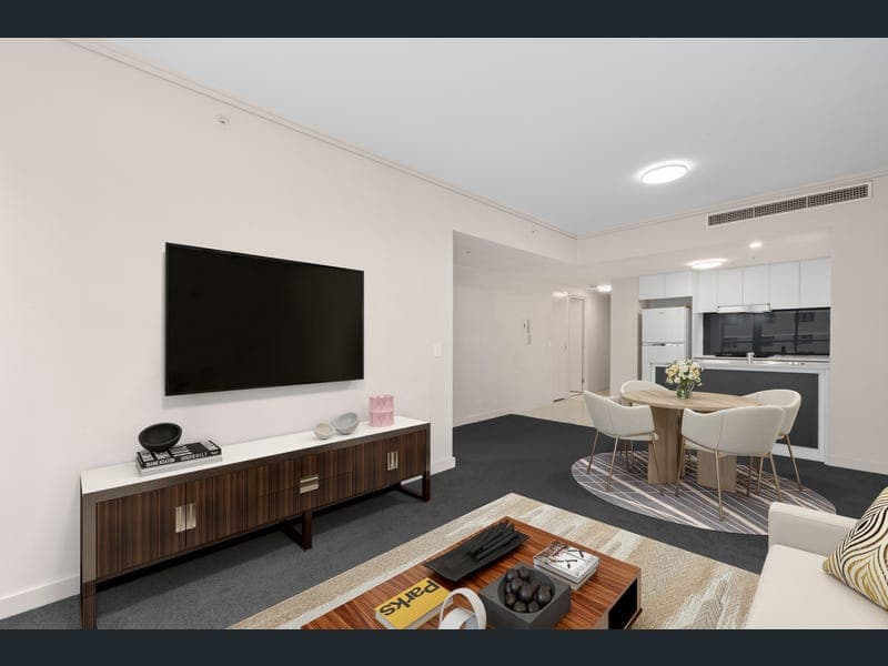703/108 Albert Street, Brisbane City — photo 1 of 5