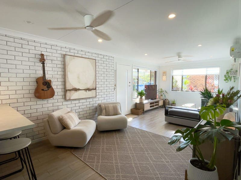 UNIT 4/4 Cotinga Crescent, Burleigh Waters — photo 1 of 5