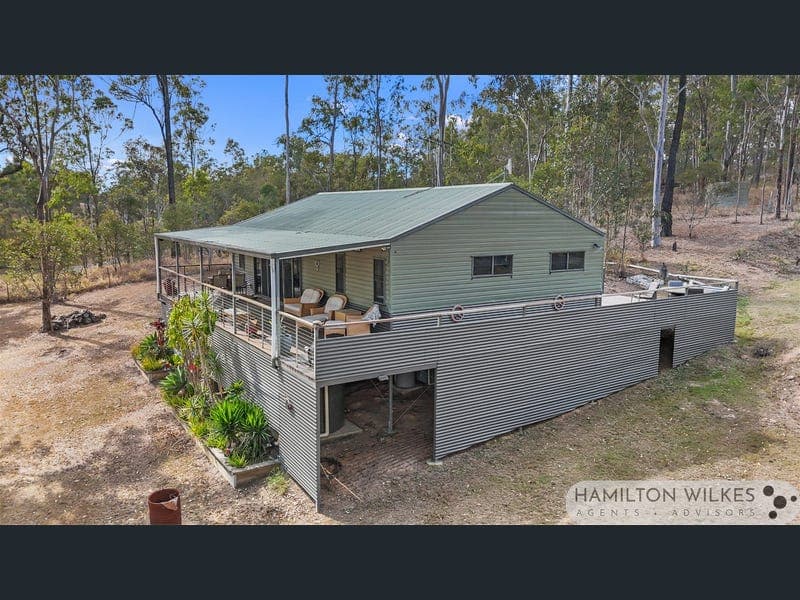 398 Curra Estate Road — photo 1 of 5