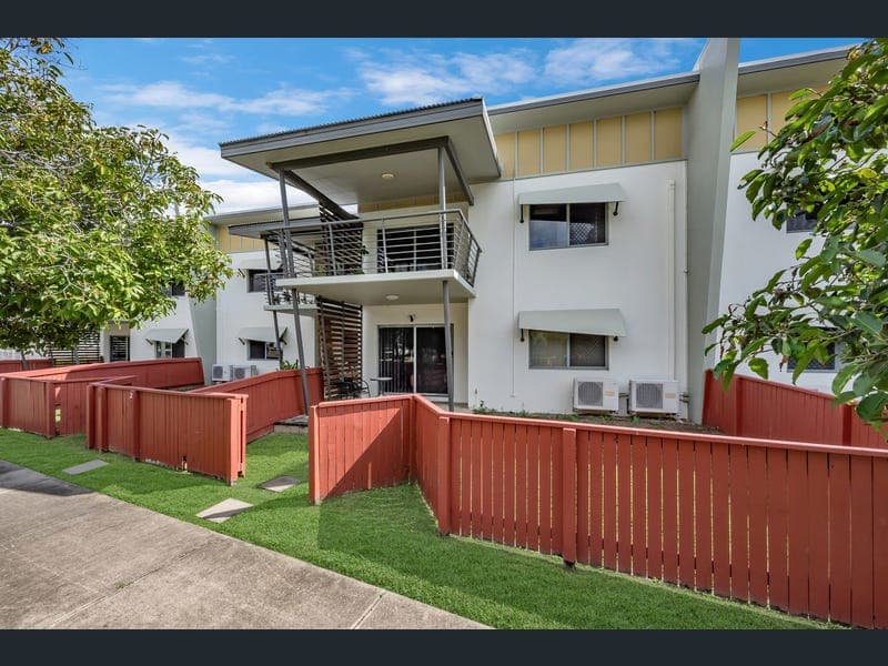 7/90-92 Hugh Street, Garbutt — photo 1 of 5