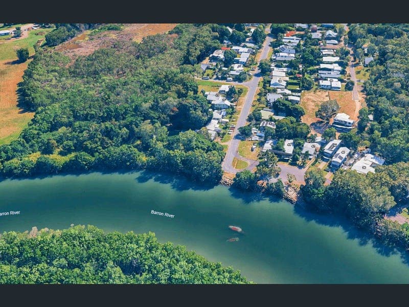 5 Christensen Street, Machans Beach — photo 1 of 5