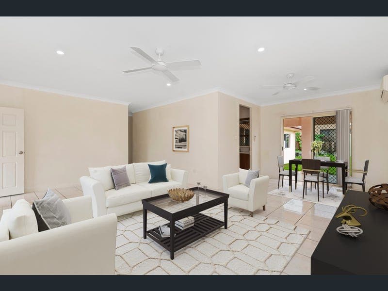 7 Cockatoo Circuit, Douglas — photo 1 of 5
