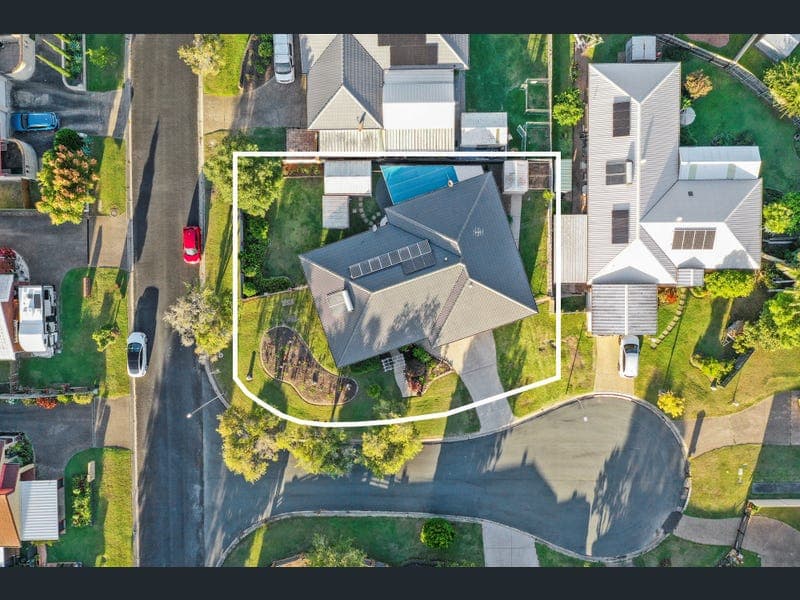 2 Sandringham Court, Kippa-ring — photo 1 of 5