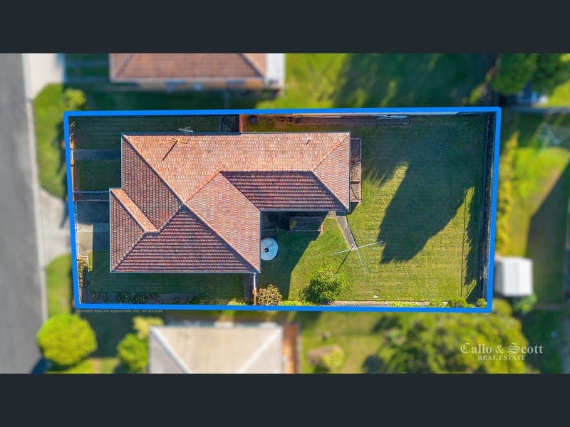 23 Graymond Street, Chermside West — photo 1 of 5