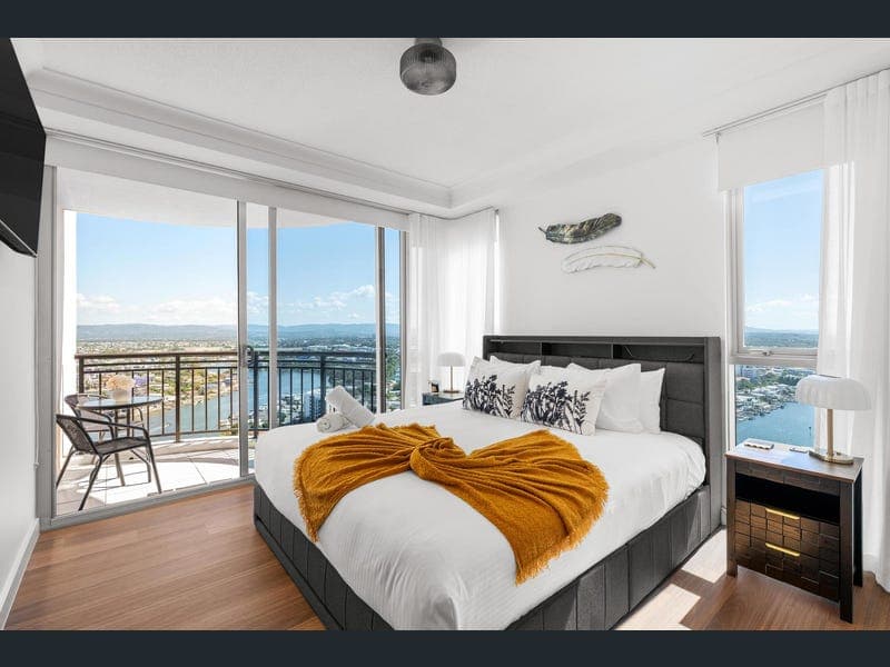 3242/23 Ferny Ave, Surfers Paradise — photo 1 of 5