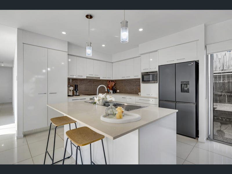 21 Galah Place, Mountain Creek — photo 1 of 5