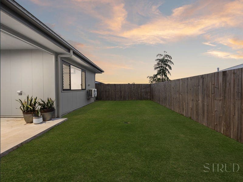 31 Bethanga Way, Spring Mountain — photo 1 of 5
