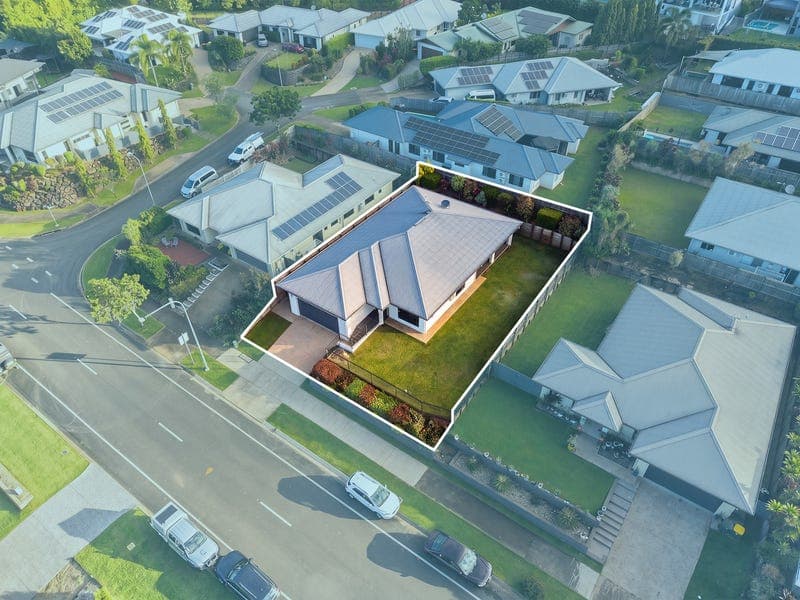 55 McFarlane Drive, Kanimbla — photo 1 of 5