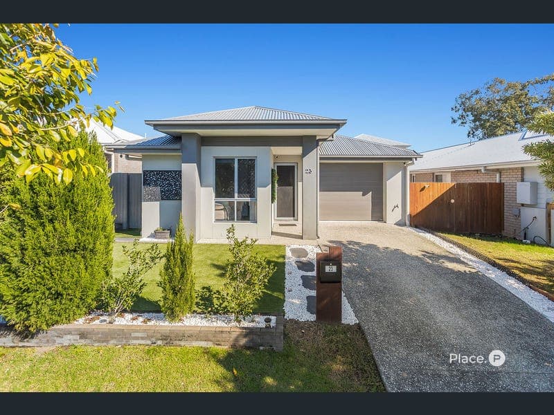 23 Ancora Street, Rothwell — photo 1 of 5