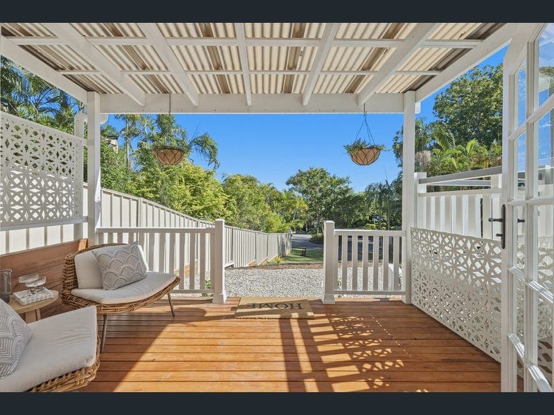 13 Waitara Place, Robina — photo 1 of 5