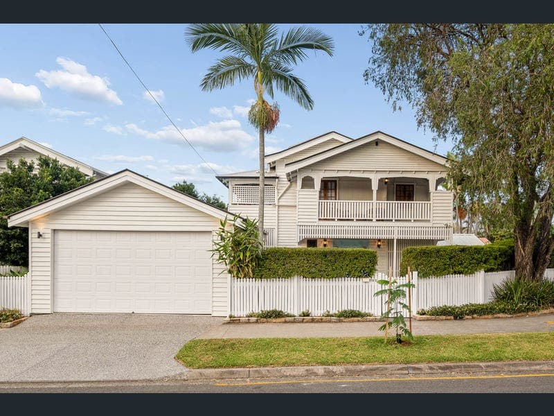 182 Appel Street, Graceville — photo 1 of 5