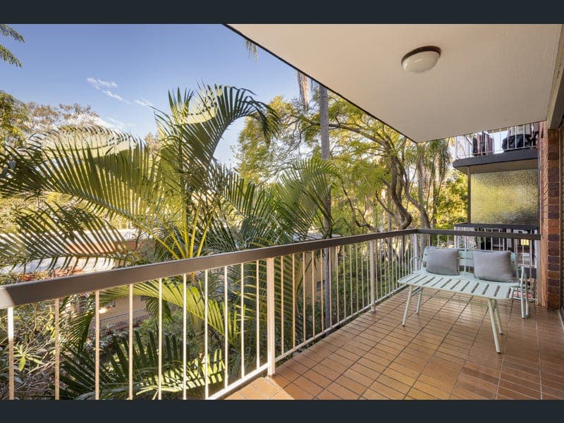 2/24 Bellevue Terrace, St Lucia — photo 1 of 5