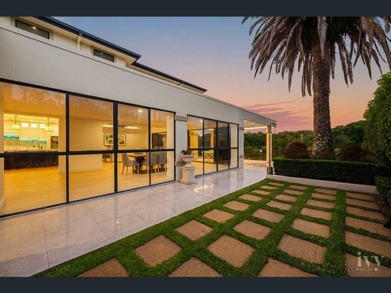 2344 Cressbrook Drive, Hope Island — photo 1 of 5