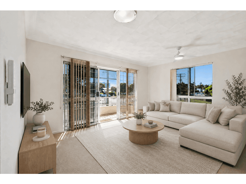 1/10 Parr Street, Biggera Waters — photo 1 of 5