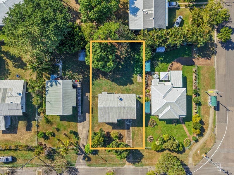 21 Peel Street, Garbutt — photo 1 of 5
