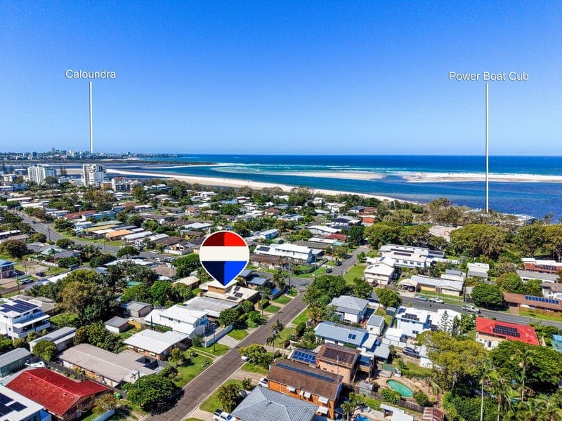 11 Drake Street, Golden Beach — photo 1 of 5