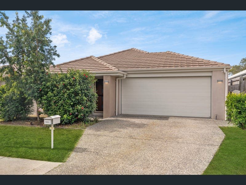 21 Brooklyn Close, Park Ridge — photo 1 of 5