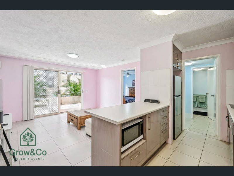 3/4 Sykes Court, Southport — photo 1 of 5