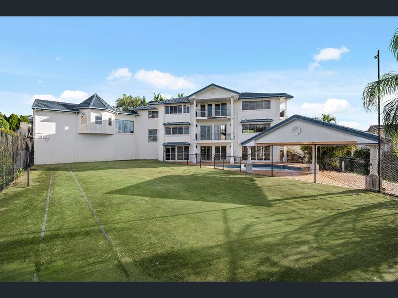 19 Becker Place, Mount Ommaney — photo 1 of 5