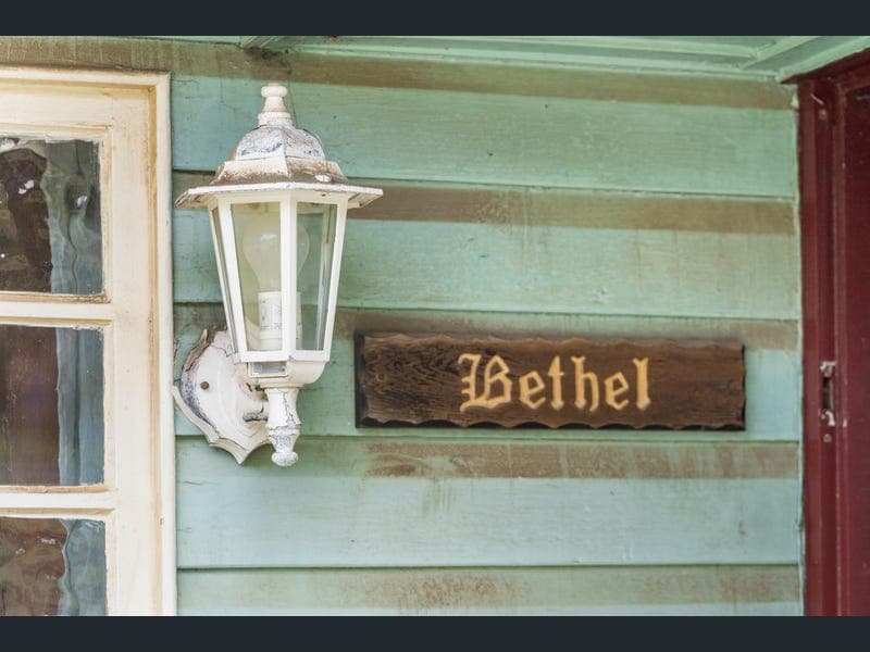 67 Ruthven Street, Harlaxton — photo 1 of 5