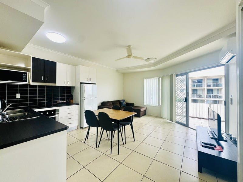 31/15 BACON Street, Moranbah — photo 1 of 5